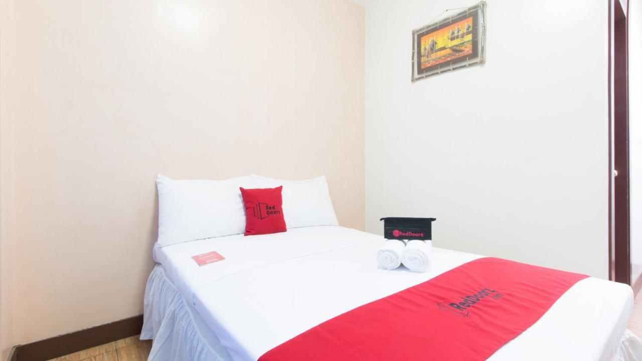 Reddoorz @ San Jose Tagbak Jaro Iloilo Hotel Екстериор снимка