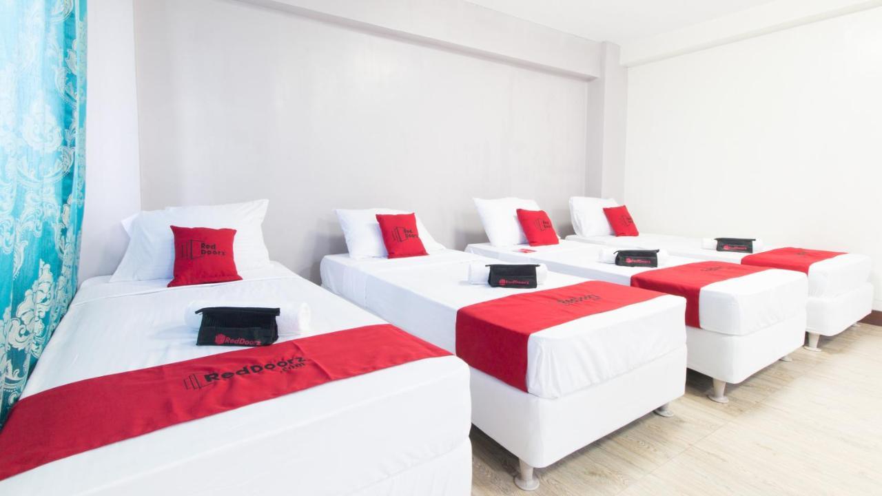 Reddoorz @ San Jose Tagbak Jaro Iloilo Hotel Екстериор снимка